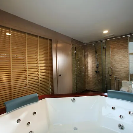 Izumi Hotel Bukit Bintang Kuala Lumpur Luaran gambar