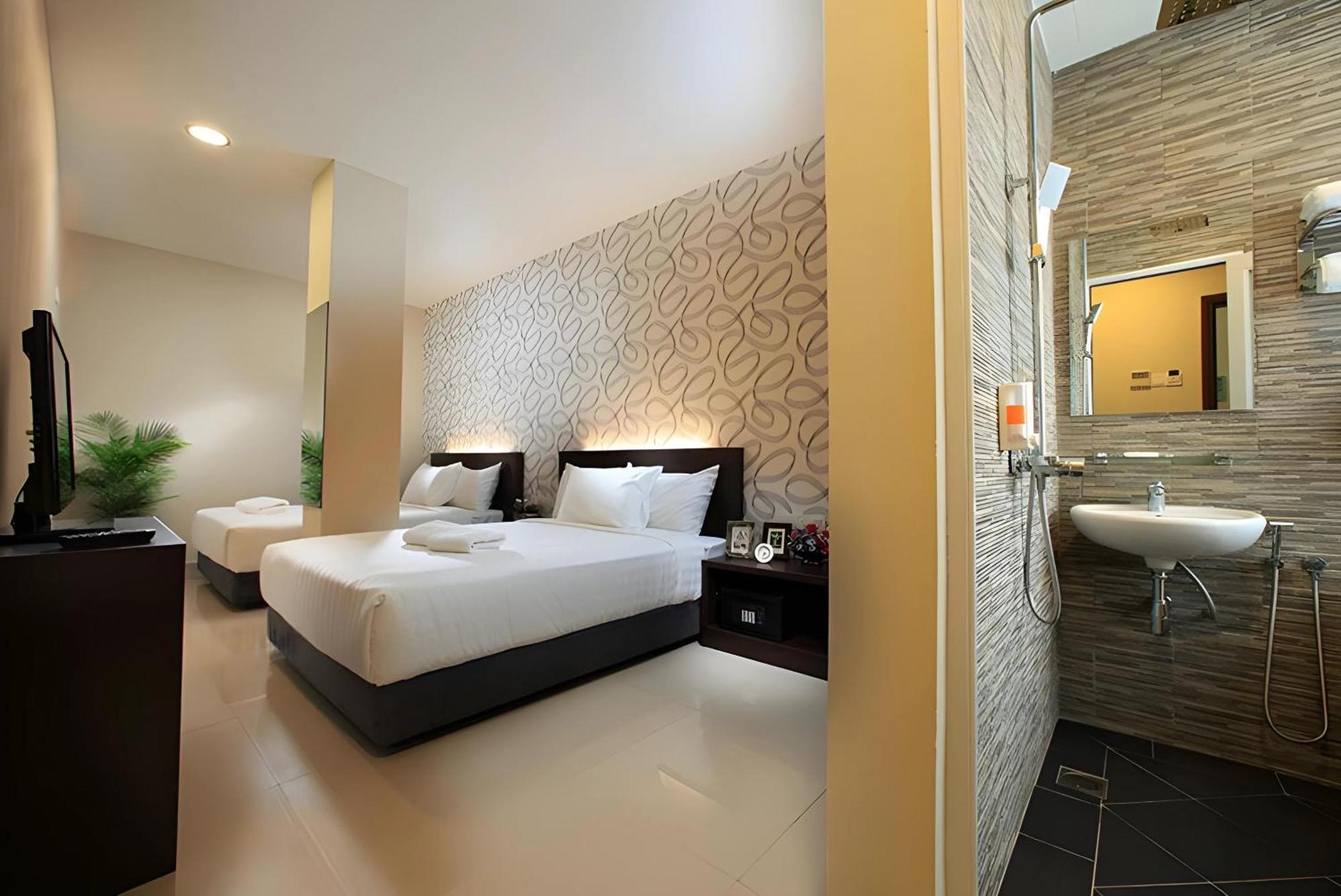 Izumi Bukit Bintang 3*