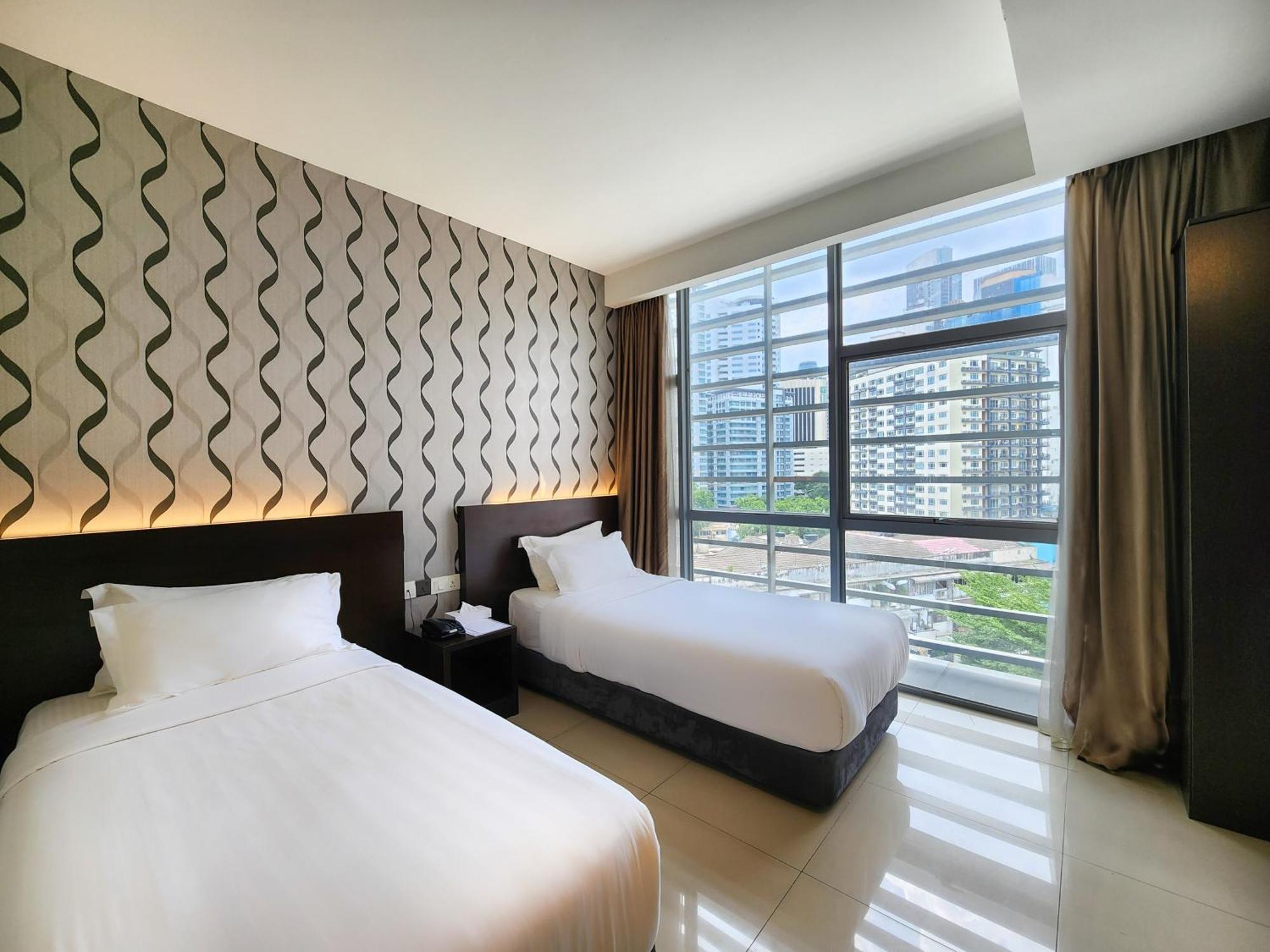 Izumi Bukit Bintang 3*